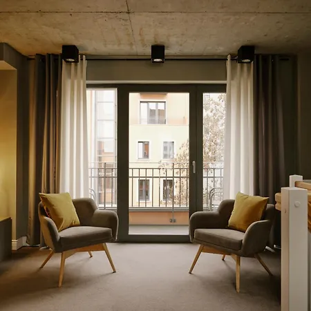 Art Apartments